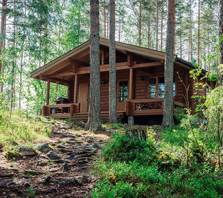 Kalastajan torppa sijaitsee Lapinsalon saaressa Saimaalla